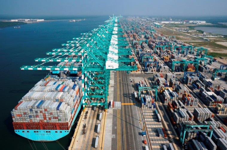 20亿美元扩容丹戎帕拉帕斯港