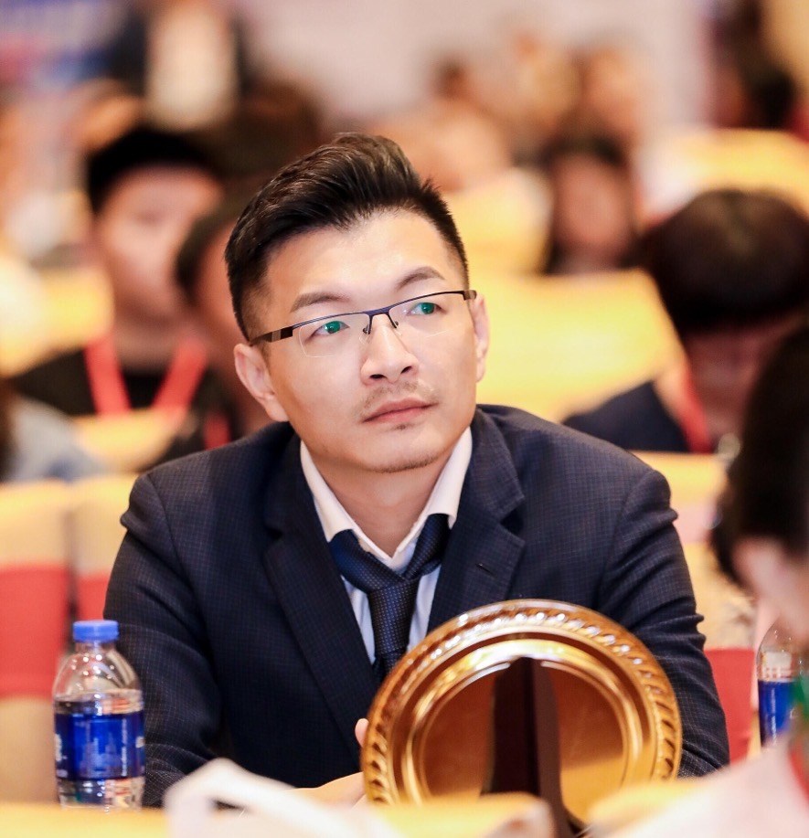 深圳抖兔国际物流有限公司总经理  郑佳谋