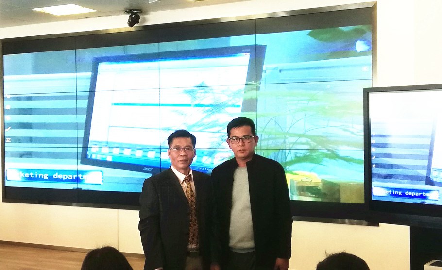 深圳市永联通实业总经理黄炳轩与澳圳国际物流(深圳)有限公司董事长兼总经理符庆林合影