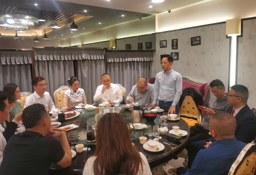 意天物联深圳公司开张誌庆晚宴。