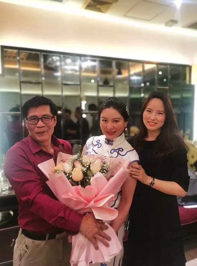 通用运费网祝贺意天物联嘀咑购ETSG-国网跨境电商深圳公司开张